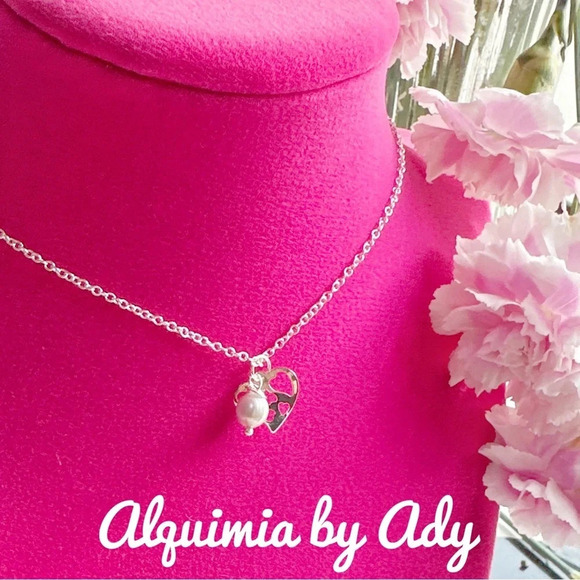 Silver statement 925 stamped real freshwater pearl  heart charm necklace - Picture 1 of 10